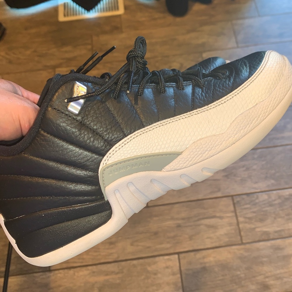 Retro 12s low playoffs